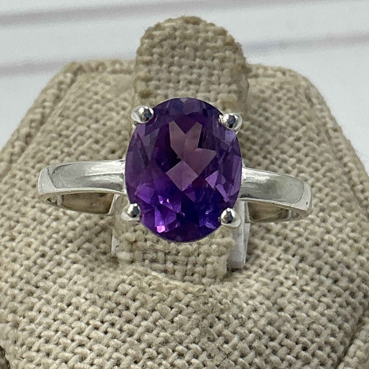 Sterling Silver Faceted Oval Amethyst Ring – Size 10 – Calm, Intuition & Spiritual Protection