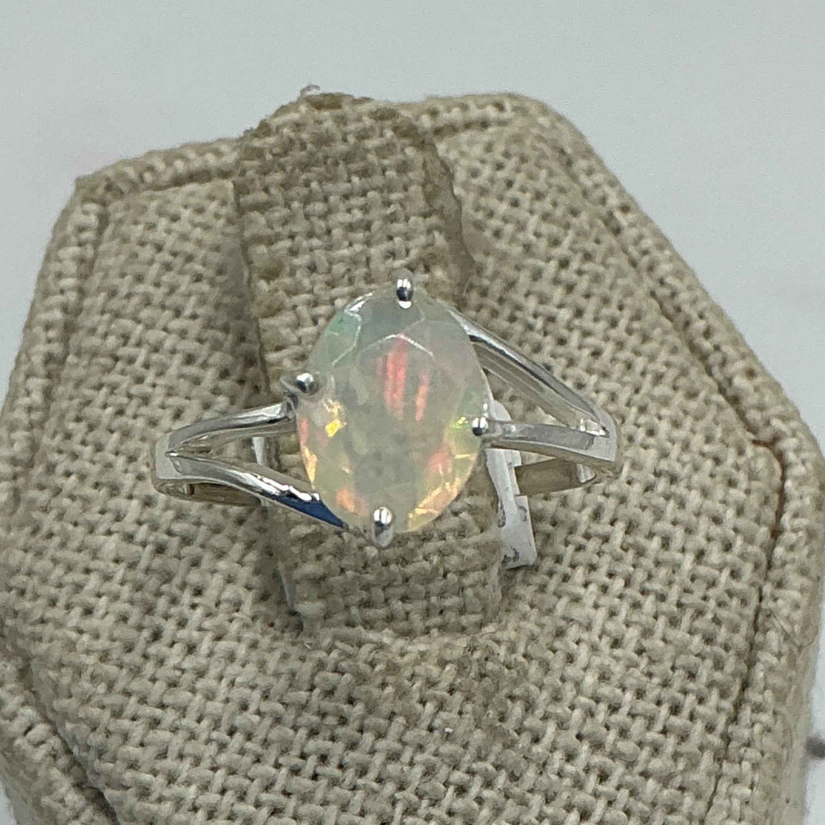Sterling Silver Split Banded Oval Ethiopian Opal Ring - Size 7 - Intuition, Creativity & Inner Light