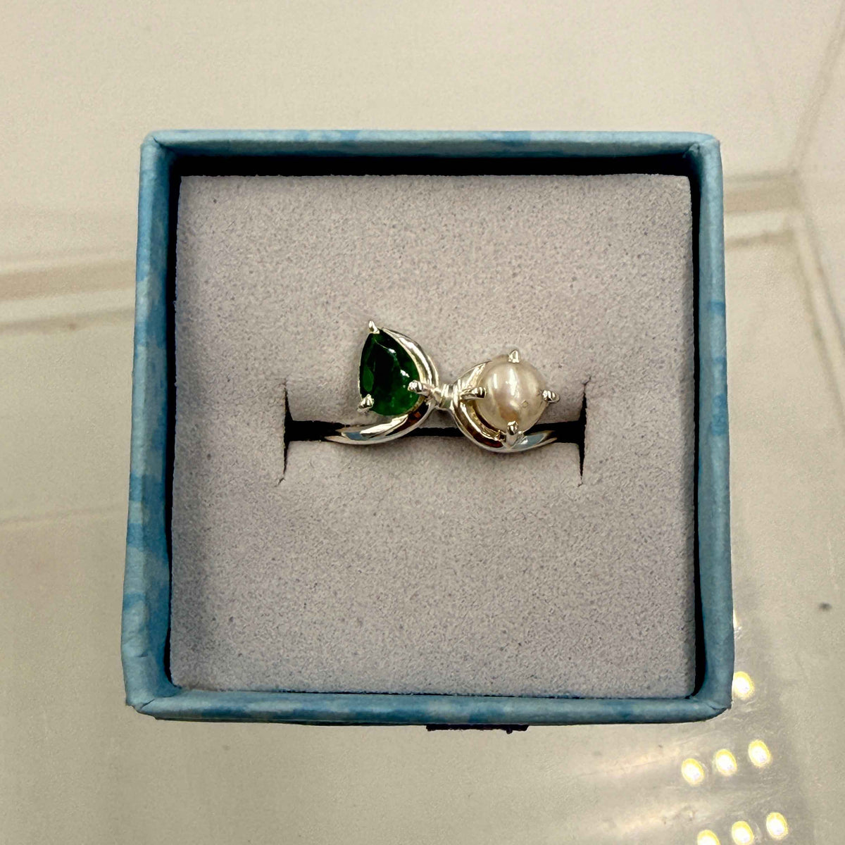 Sterling Silver Emerald & Pearl Ring - Size 7 - Elegant, Harmonious & Nurturing