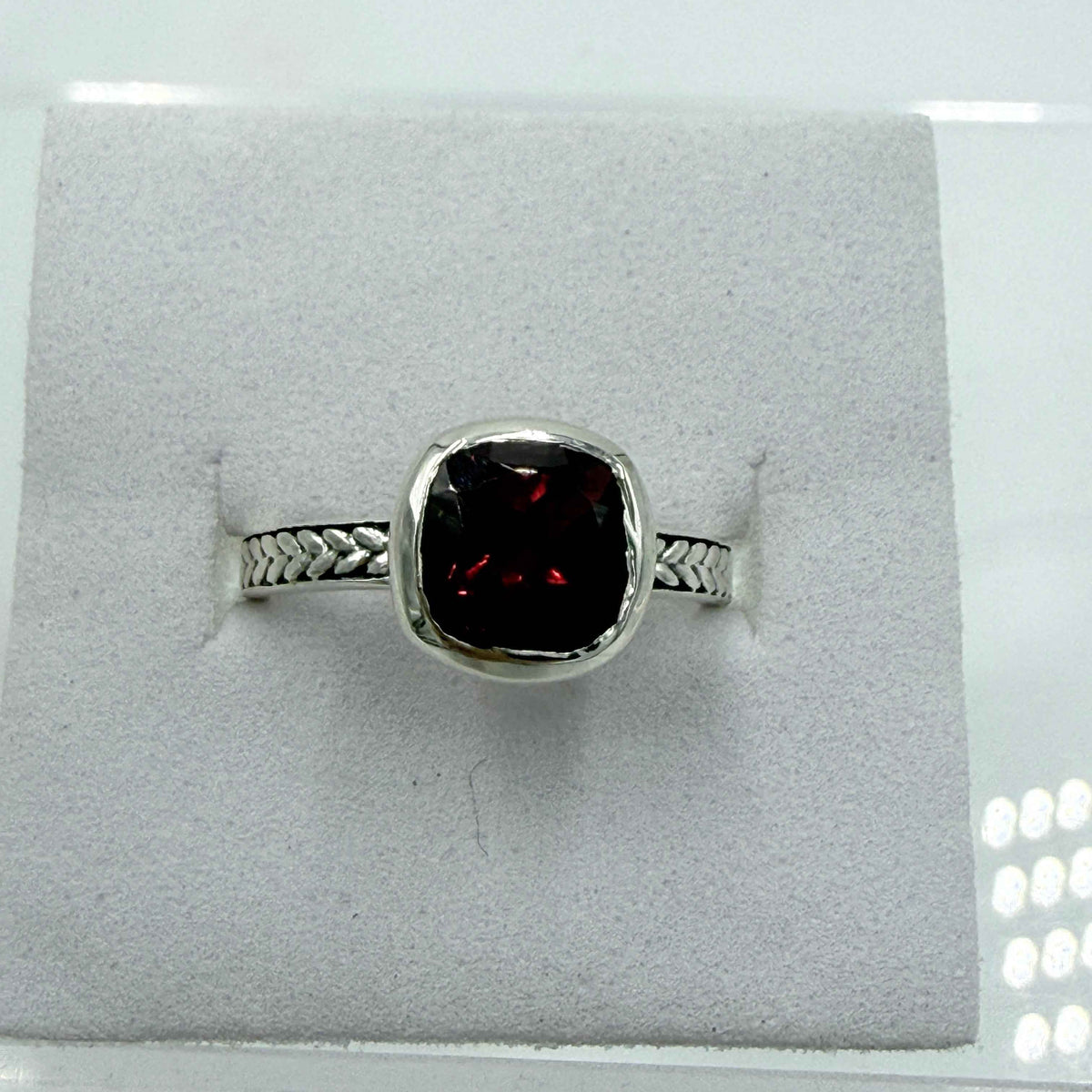 Sterling Silver Cushion-Cut Garnet Braided Band Ring – Size 6 – Passion, Strength & Grounding