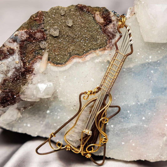 Quartz Agate Guitar Wire Wrap Pendant