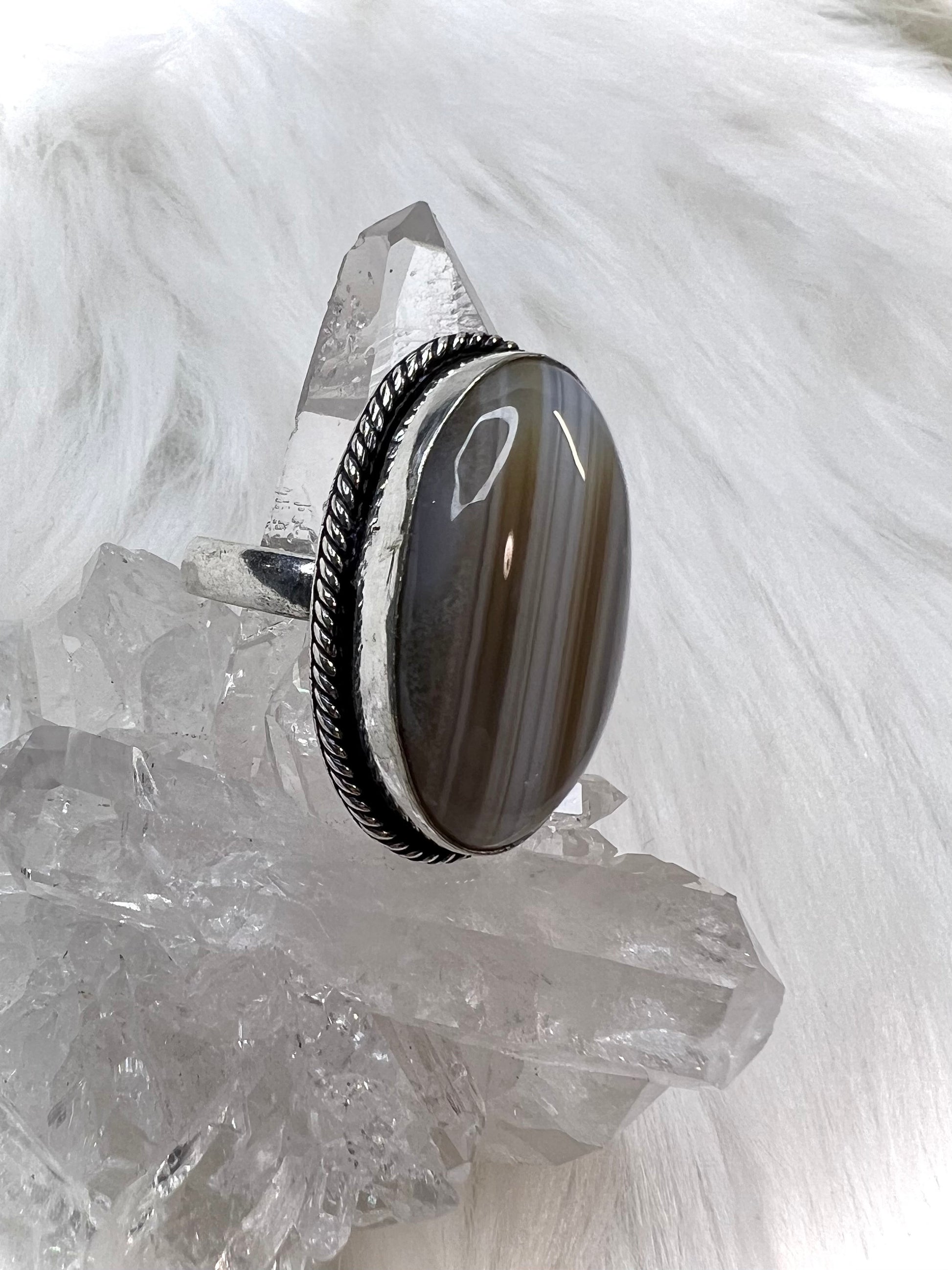 Banded Agate Rings | Hand-forged 925 Silver Rings | Earthy and Grounding