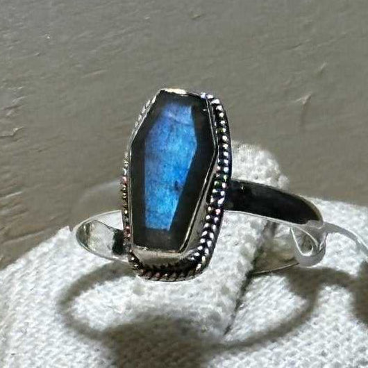 Sterling Silver Labradorite Coffin Ring 9 (03.8032)