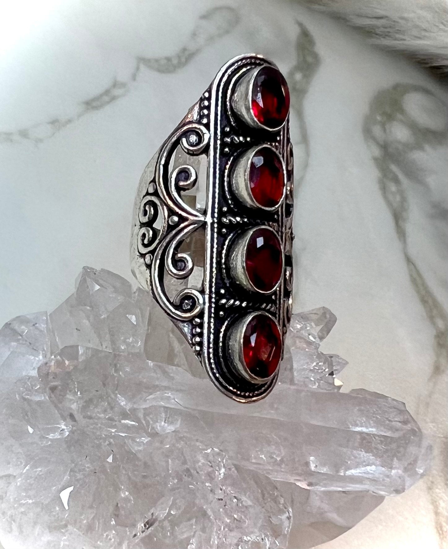 Garnet Size 7.25 | Filagree Ring Faceted | Witchy Aesthetic in 925 Silver