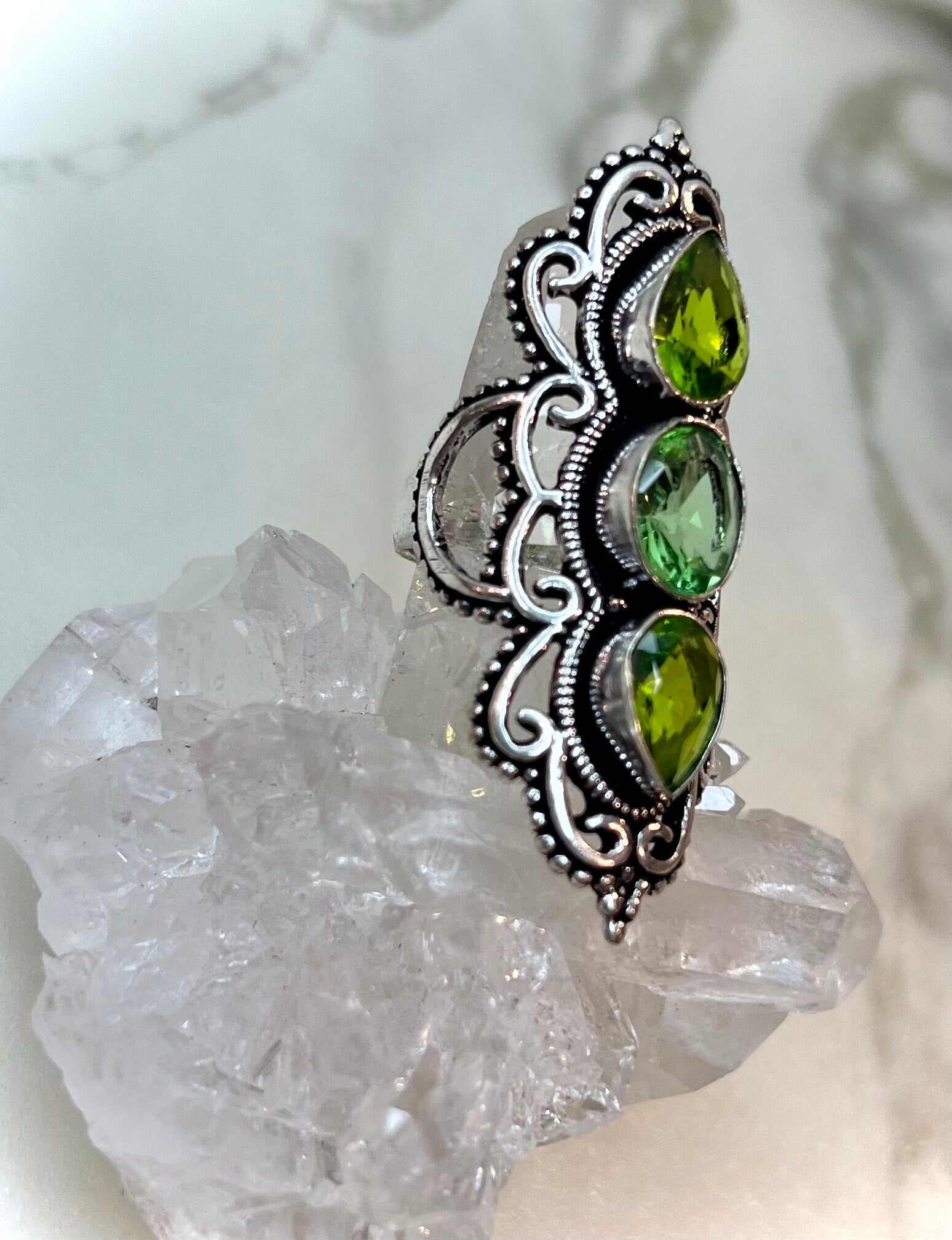 Peridot Size 8 | Filagree Ring Faceted | Witchy Aesthetic in 925 Silver