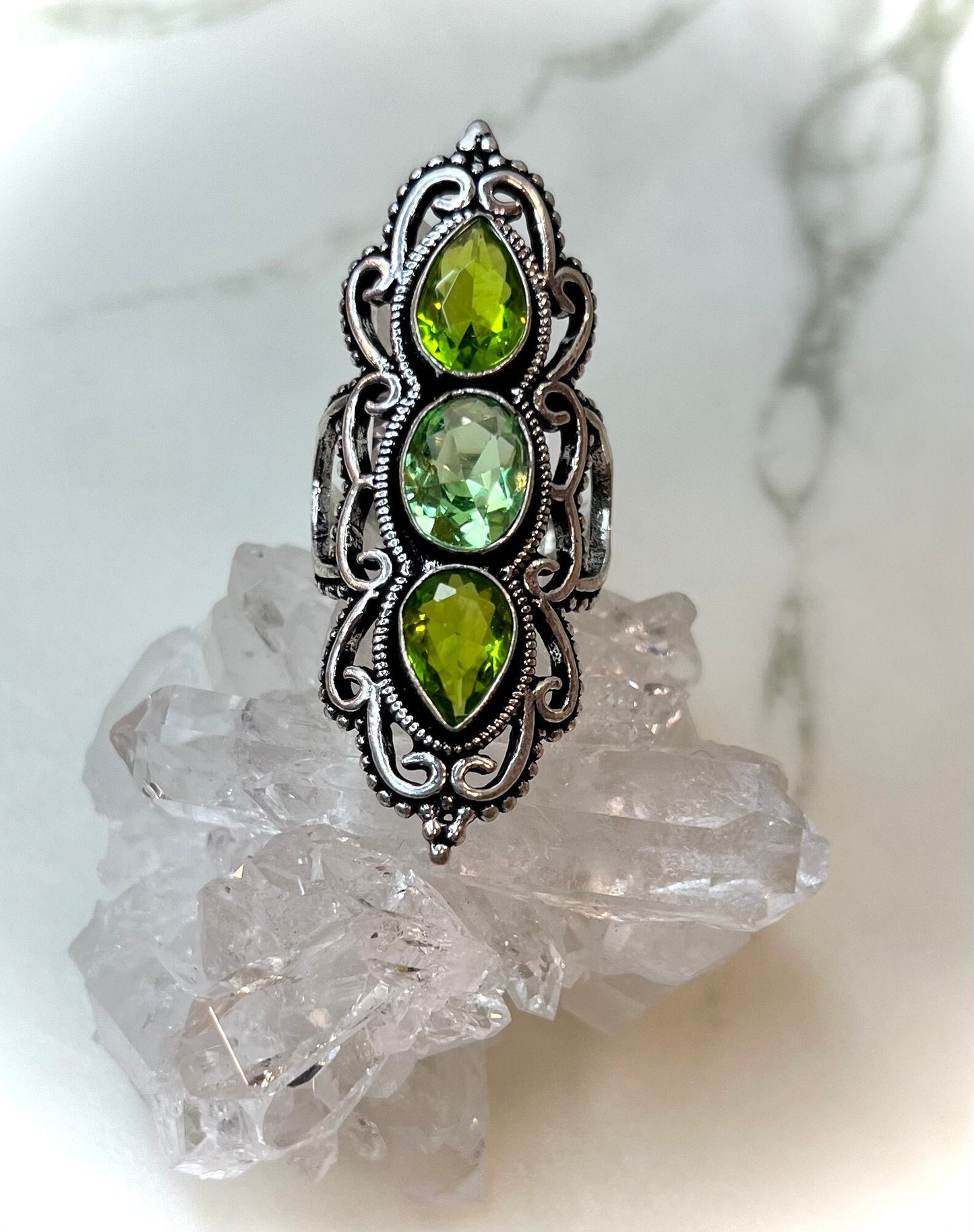 Peridot Size 8 | Filagree Ring Faceted | Witchy Aesthetic in 925 Silver