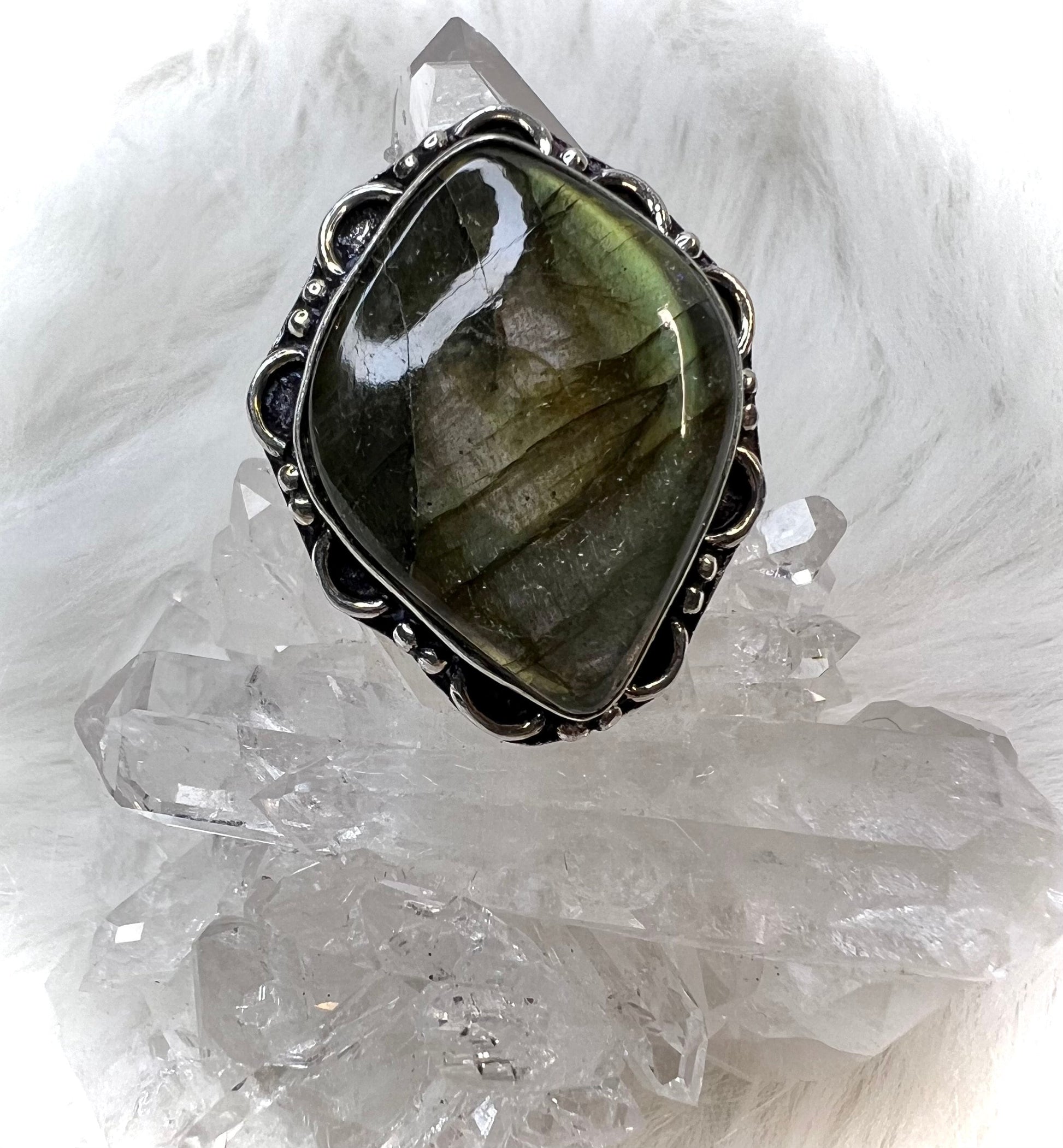 Labradorite Green Flash Size 7.5 Ring | 925 Silver Ring | Alluring Transformation and Protection