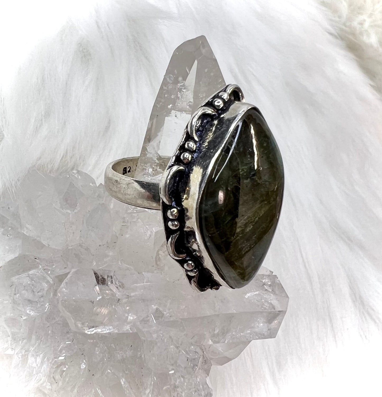 Labradorite Green Flash Size 7.5 Ring | 925 Silver Ring | Alluring Transformation and Protection