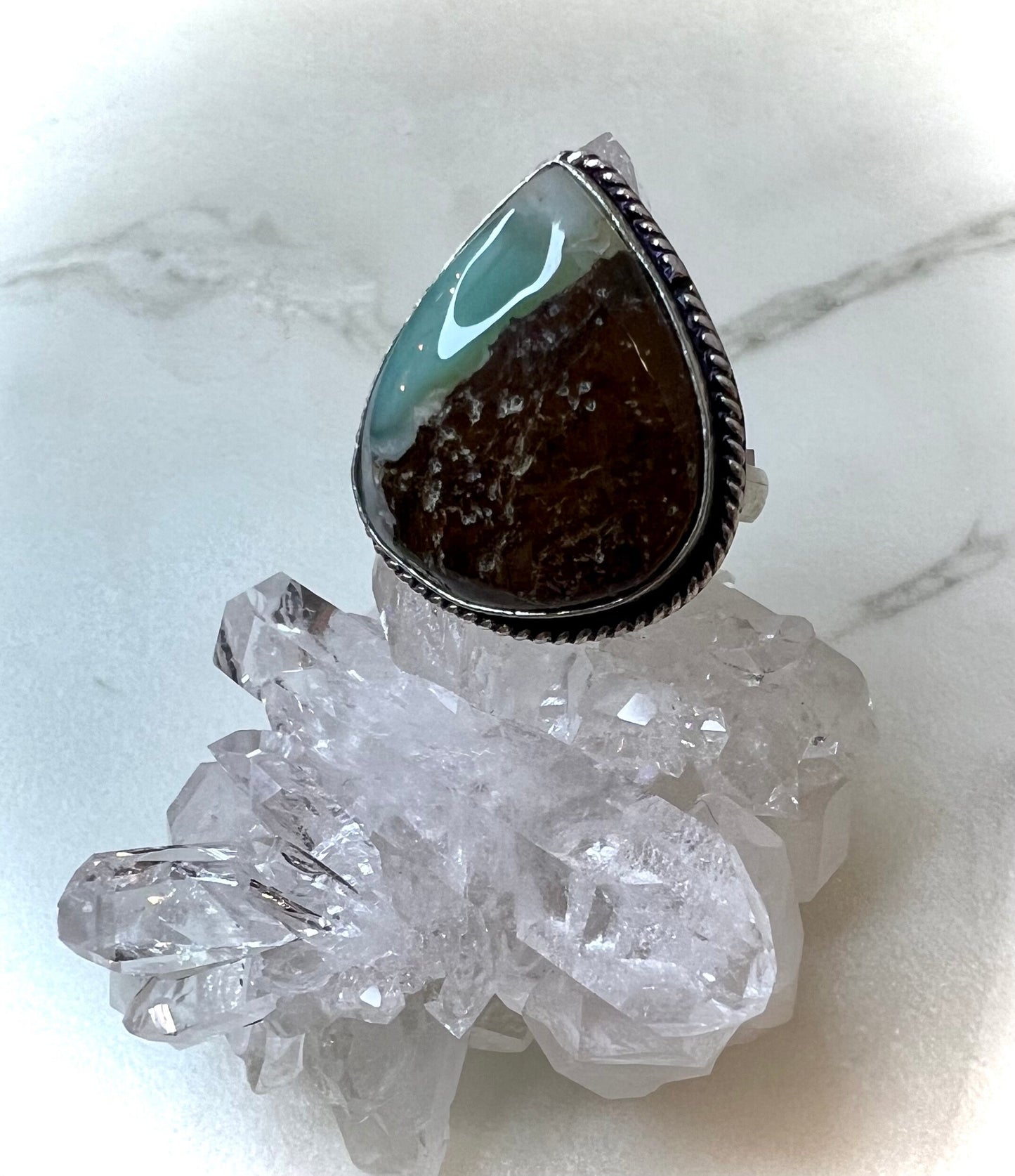 Chrysoprase Size 8.5 | Silver Ring | Dreamy Calm Scenic Island Scape