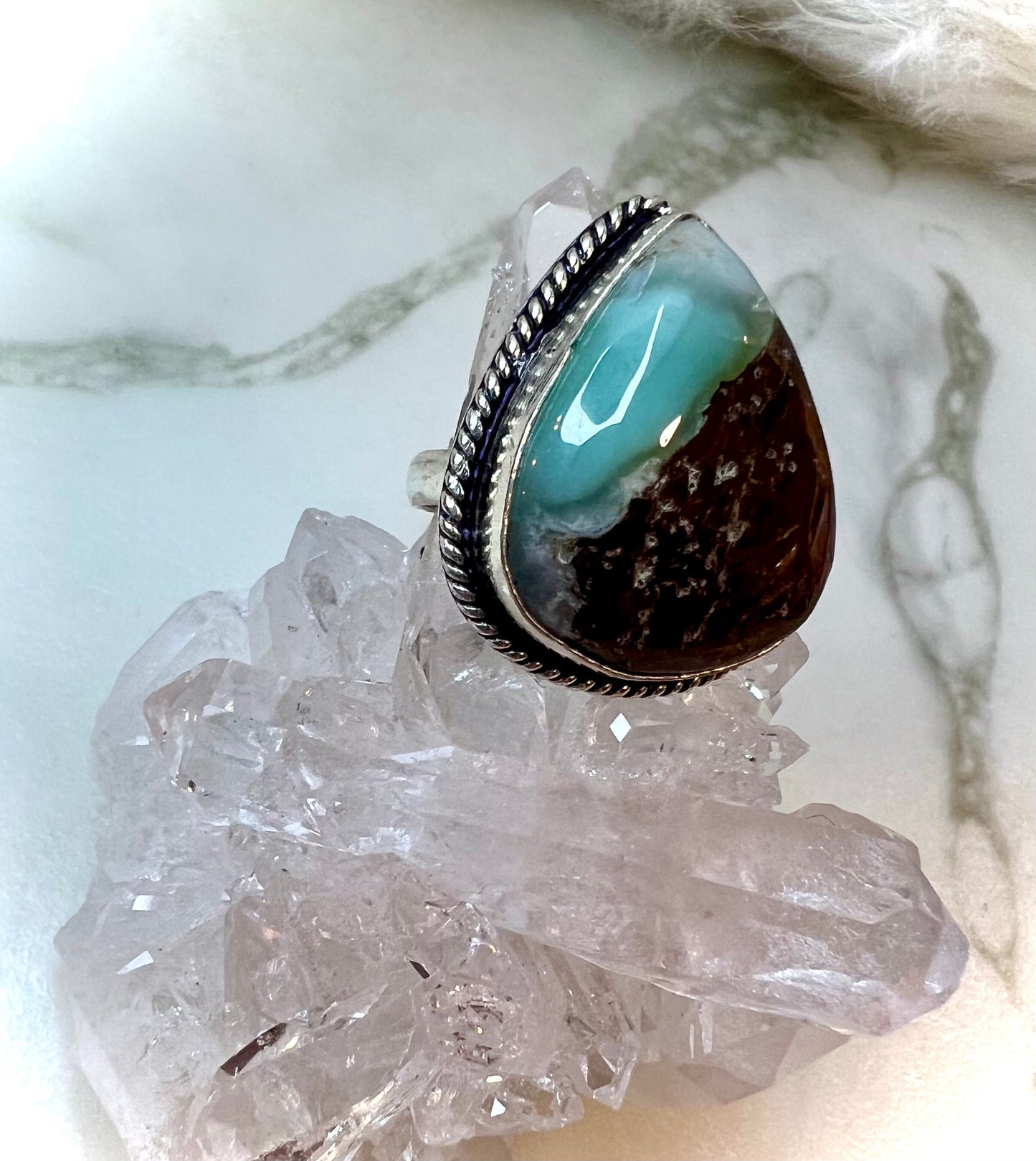 Chrysoprase Size 8.5 | Silver Ring | Dreamy Calm Scenic Island Scape