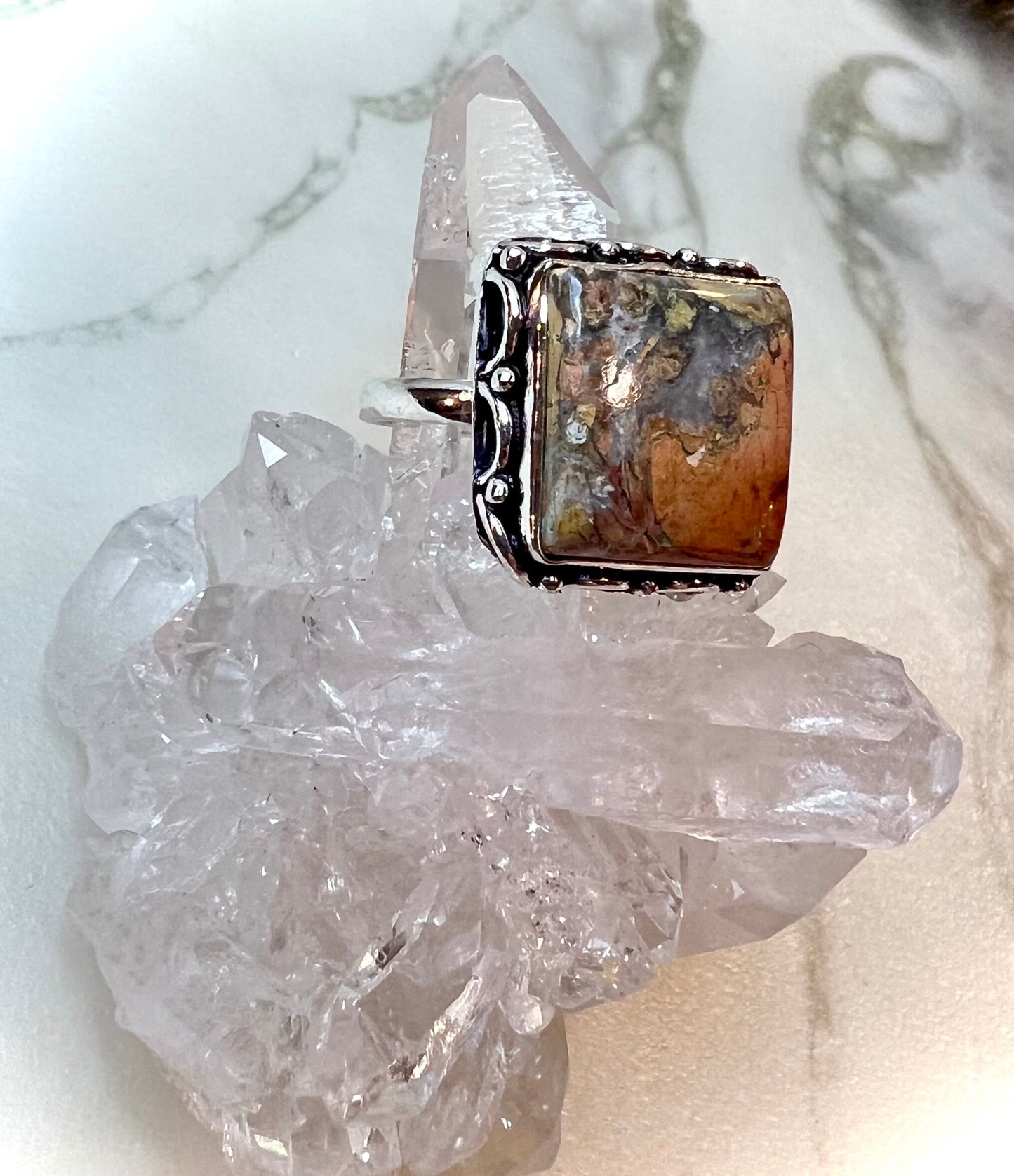 It’s Hip to be Square in this Mexican Crazy Lace Agate 925 Silver Ring